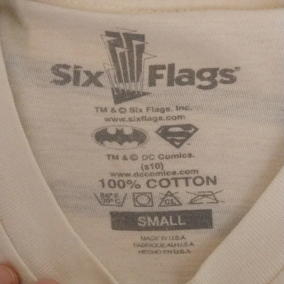 Six Flags DC Comics "Joker" Graphic Tee - Picture 3 of 3